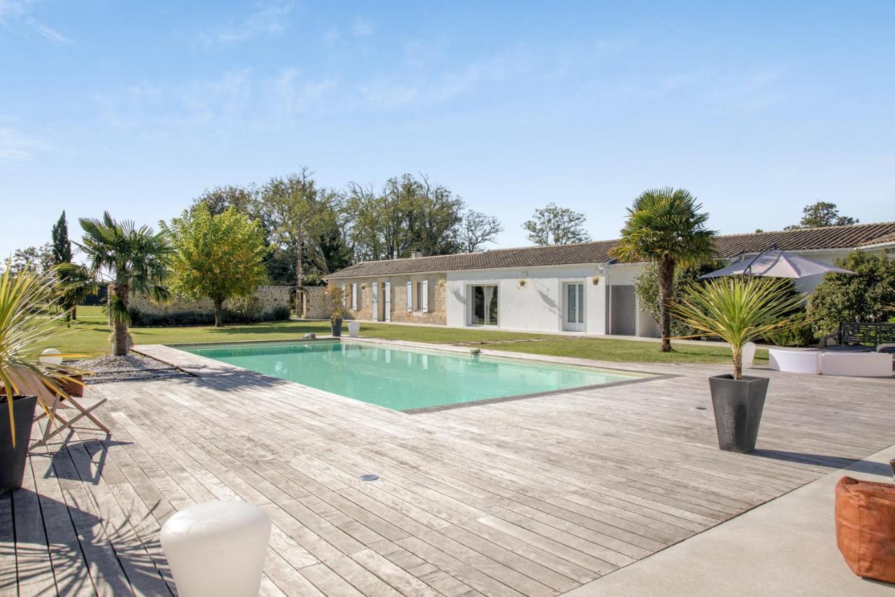 Villa Charmante A Saint-Germain-D'Esteuil Avec Piscine Privee Экстерьер фото