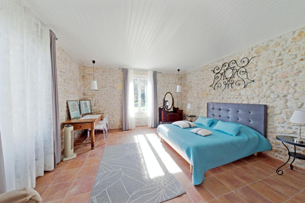 Villa Charmante A Saint-Germain-D'Esteuil Avec Piscine Privee Экстерьер фото